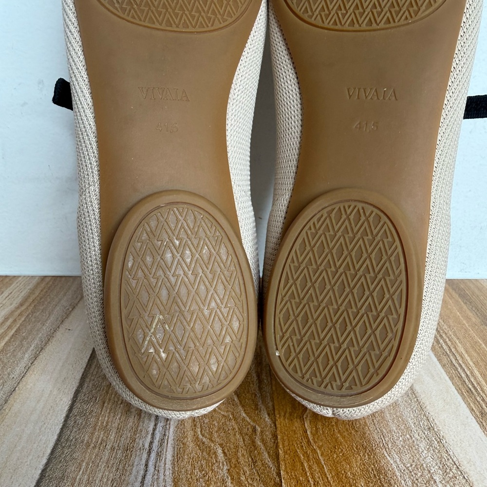 Vivaia Tamia Women’s US Size 10 Mary Jane Flats Loafers Almond Toe Beige Black - Picture 10 of 14
